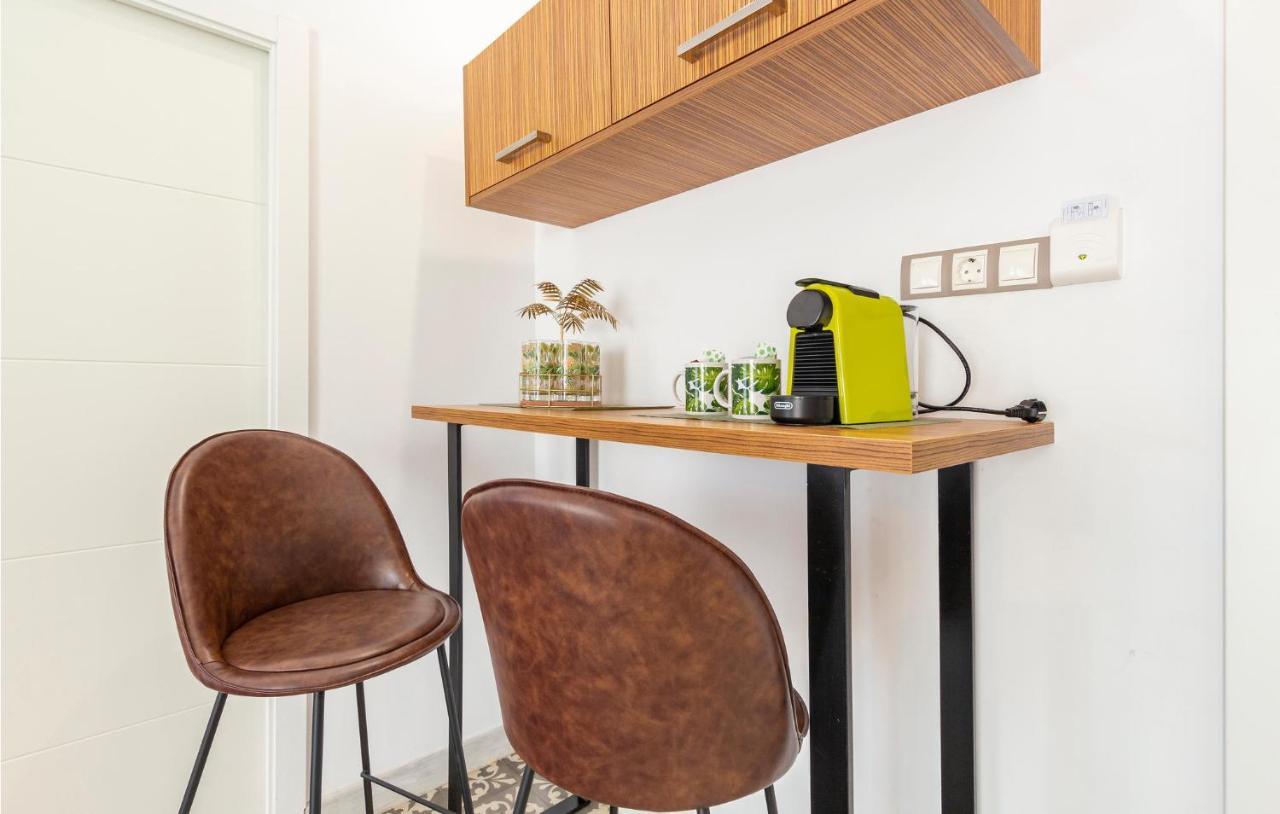 1 Bedroom Awesome In Seville