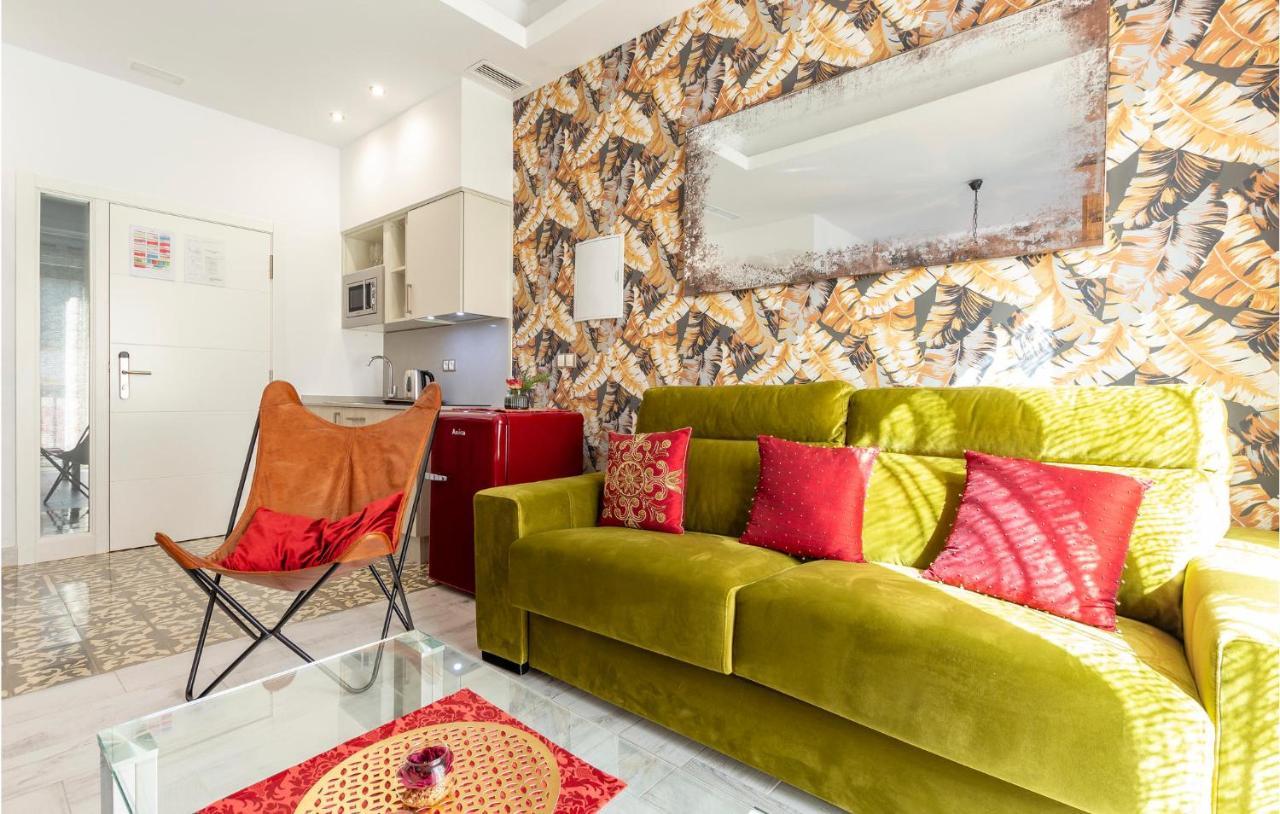 1 Bedroom Awesome In Appartement