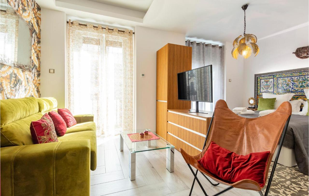 1 Bedroom Awesome In Appartement